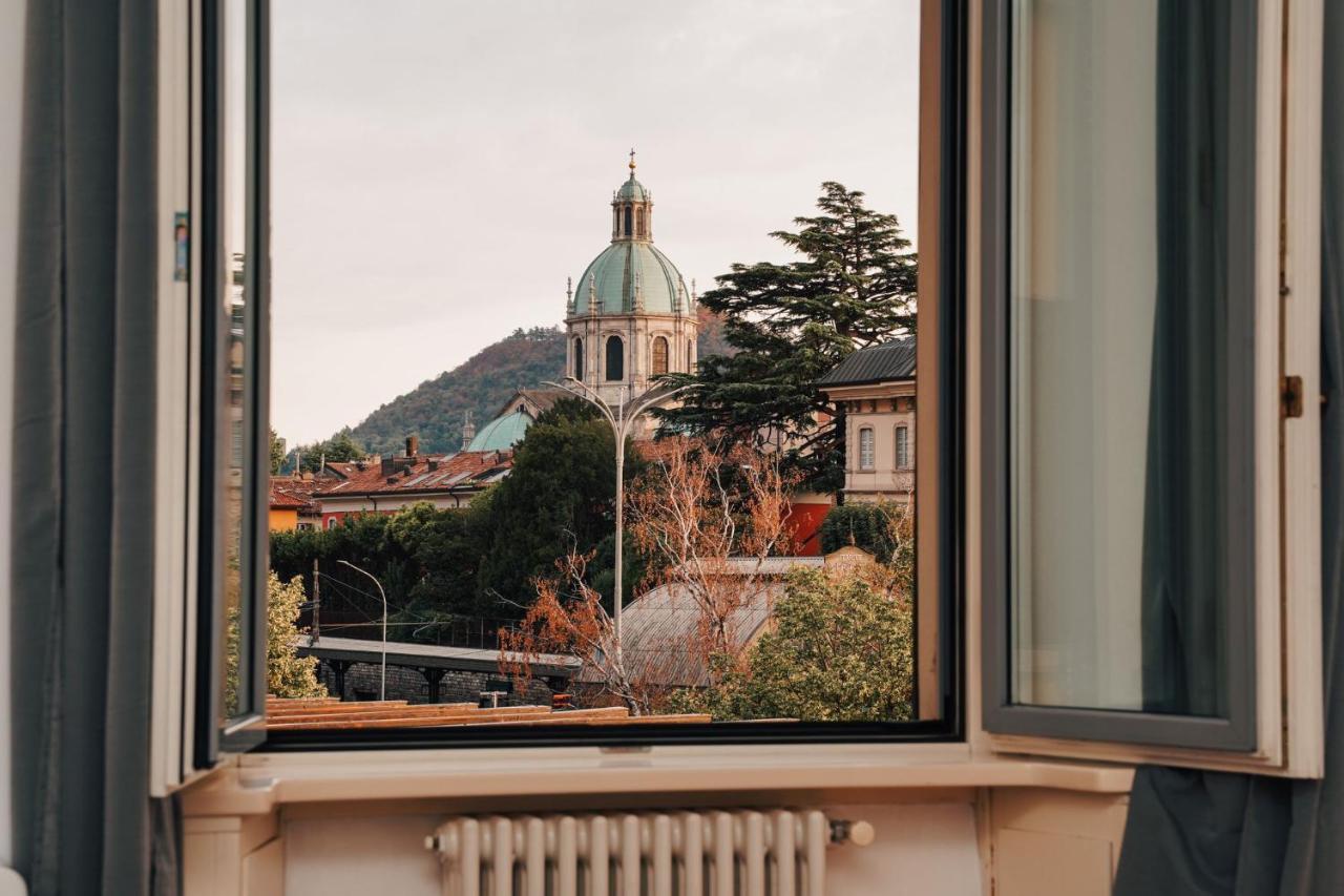 Appartamento Esclusivo Fronte Lago, In Centro A Como Con Garage 외부 사진